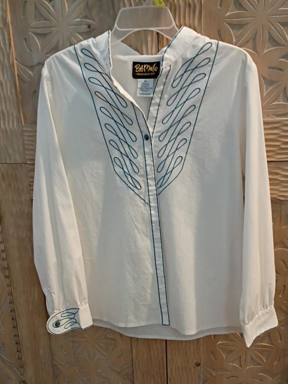 Moda White Button-Front Shirt with Teal Embroidery
